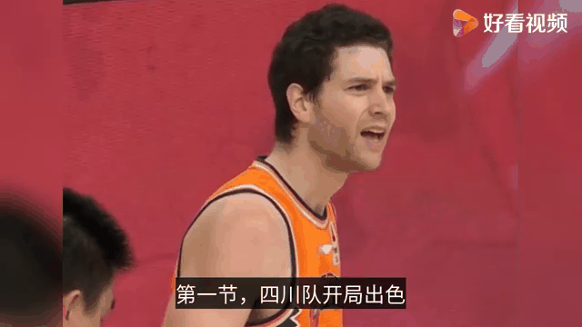泰山景区回应男厕里挤满女性